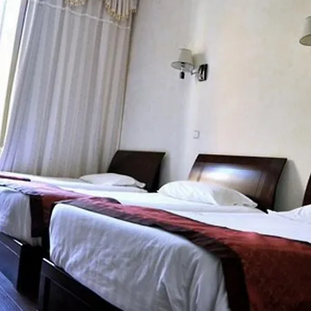 Portafortuna - Close To Colosseum Pensjonat 2*