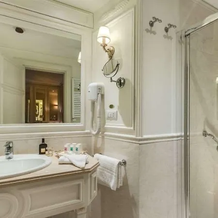 מלון Palazzo Cardinal Cesi 4*