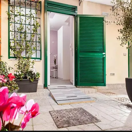 Vatican House Giuliana 66 Holiday home Rome