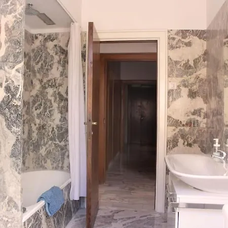 Dad's Atelier Bed & Breakfast Roma