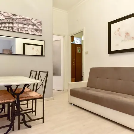 Aparthotel P-rooms & Collection *