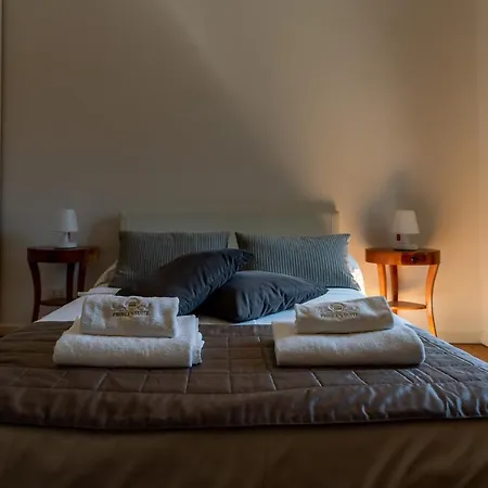 Aparthotel P-rooms & Collection *