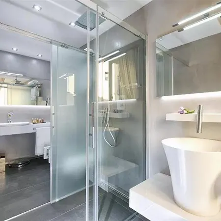 Domus Libera Guest house 2*