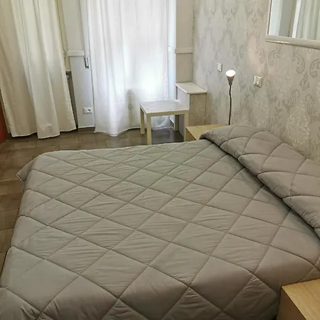 Bed & Breakfast Piramide Roma