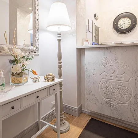 Residenza Castrense Bed & Breakfast 2*