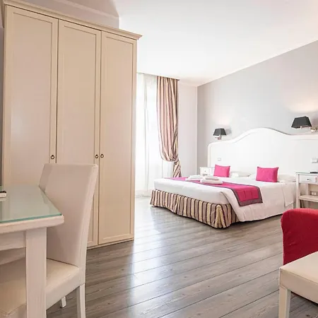 Bed & Breakfast Residenza Castrense Rome