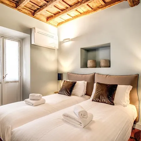 Apartment Febo Decharm Rome