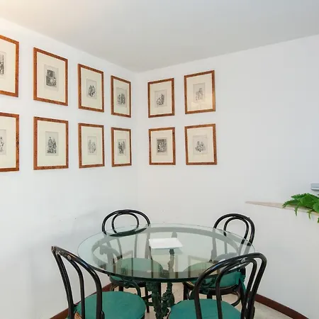 Apartment Dora Trevi