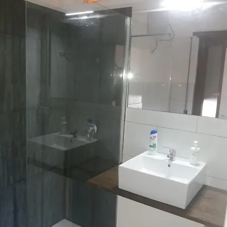 Trastevere Station Homestay *