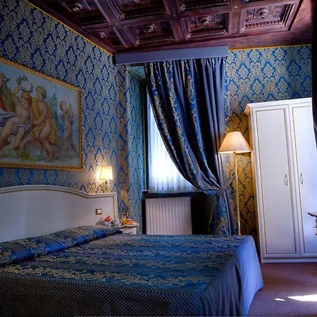Residenza Canova Tadolini - 4* Řím