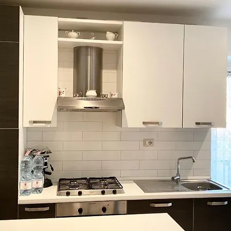 Homestay Gordiani House Internal Parking