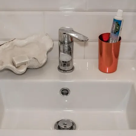 Bottega Delle Arti Bed & Breakfast 2*