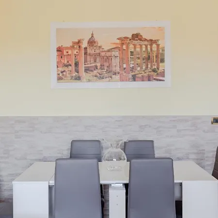 Apartment Le Rondini Apartment, 5 Persone, 2 Balconi, Policlinico Tor Vergata E Casilino *