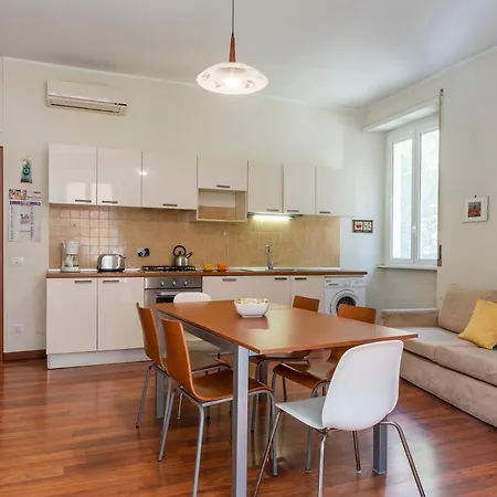 Apartment Piazza Re Di Rome