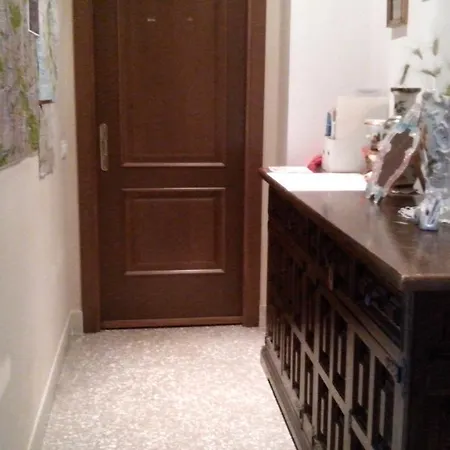 Affittacamere , Near Trastevere Station * Rom