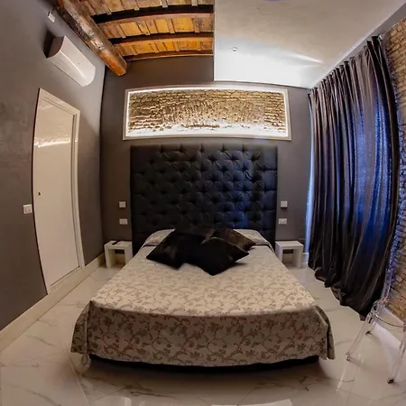 Rhome Luxury Bed & Breakfast