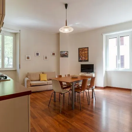 Apartment Piazza Re Di
