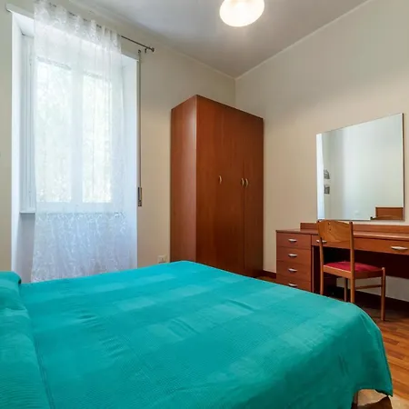 Apartment Piazza Re Di *