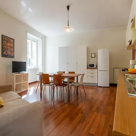 Piazza Re Di Apartment *