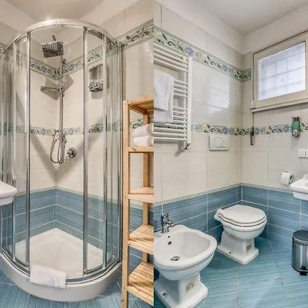 Atrhome Penthouse Frattina *