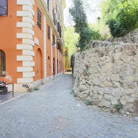 Quiet And Cozy Trastevere Hideaway *