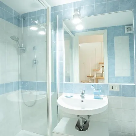Quiet And Cozy Trastevere Hideaway Roma