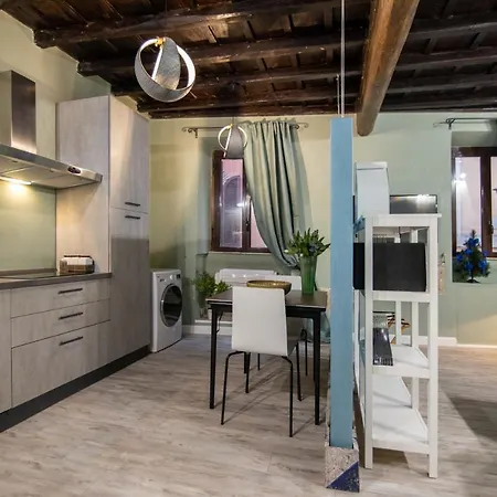 Apartment Romeathome Deluxe Campo Dei Fiori Rome
