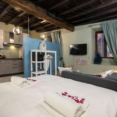 Apartment Romeathome Deluxe Campo Dei Fiori