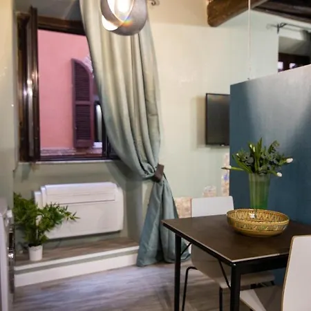Apartment Romeathome Deluxe Campo Dei Fiori