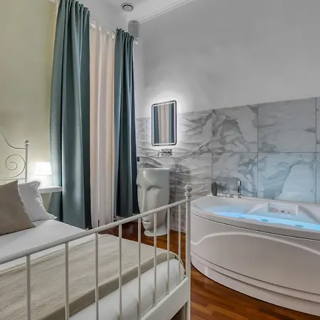 Atrhome Frattina Luxury Apartment Rome