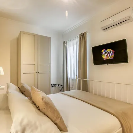 Atrhome Penthouse Frattina