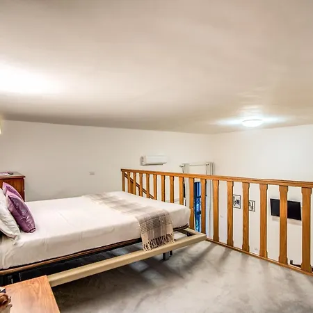 Le Di Andrea - Nel Cuore Di Trastevere Apartment *