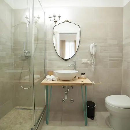 Maison Coquette Guest house 2*