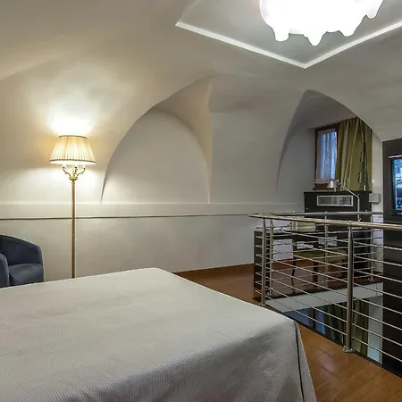 Otel Del Senato 3*