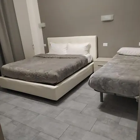 Garden's Elide 2* Roma