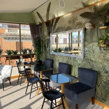 Tritone Hotel Roma