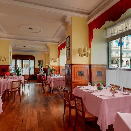 Bettoja Massimo D'azeglio Hotel 4*