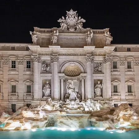 Palace Fontana Di Trevi Roma