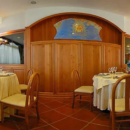 Pineta Palace 4* Řím