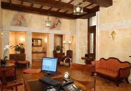 מלון Palazzo Cardinal Cesi 4*