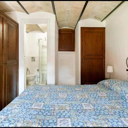 Borghetto San Pio V Apartment *