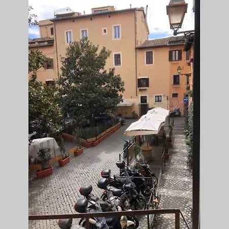 Appartamento Trastevere Numero 28 *