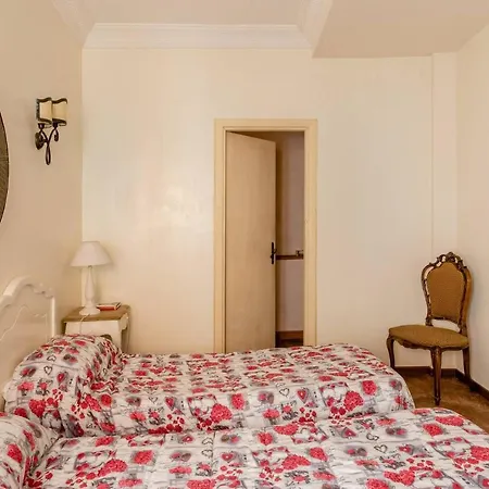 Right In The Ancient Historical Center Two Bedrooms Two Bath, Up To 6 Pax *