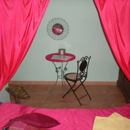 Shiva Bed & Breakfast 2*
