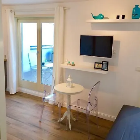 Terrace With Tiber View - Trastevere Apartment