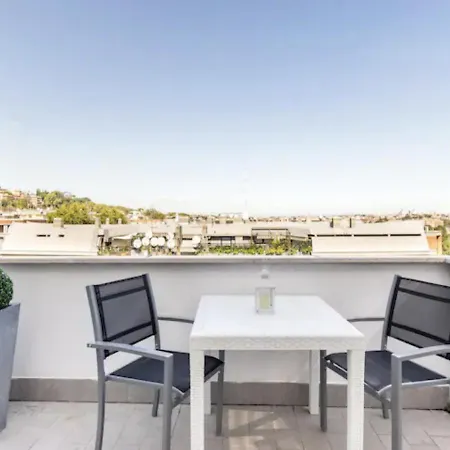 Terrace With Tiber View - Trastevere Rome