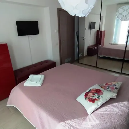 Vicino Metro C - Mirti Apartment *