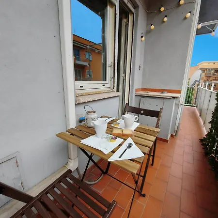 Free Breakfast - Michelangelo Dream House *