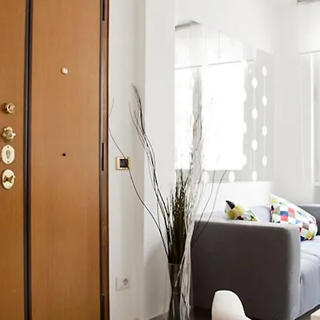Kamchu Apartments: Ada Rome