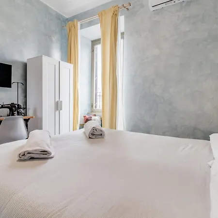 Guest house House Piramide Rome